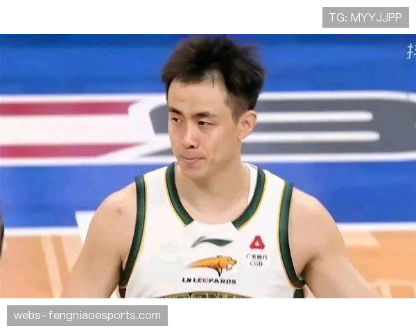 关键判罚:辽宁队快攻中赵继伟被吹进攻犯规,经挑战后改判,维持原快攻结果 关键判罚:辽宁队快攻中赵继伟被吹进攻犯规,经挑战后改判,维持原快攻结果